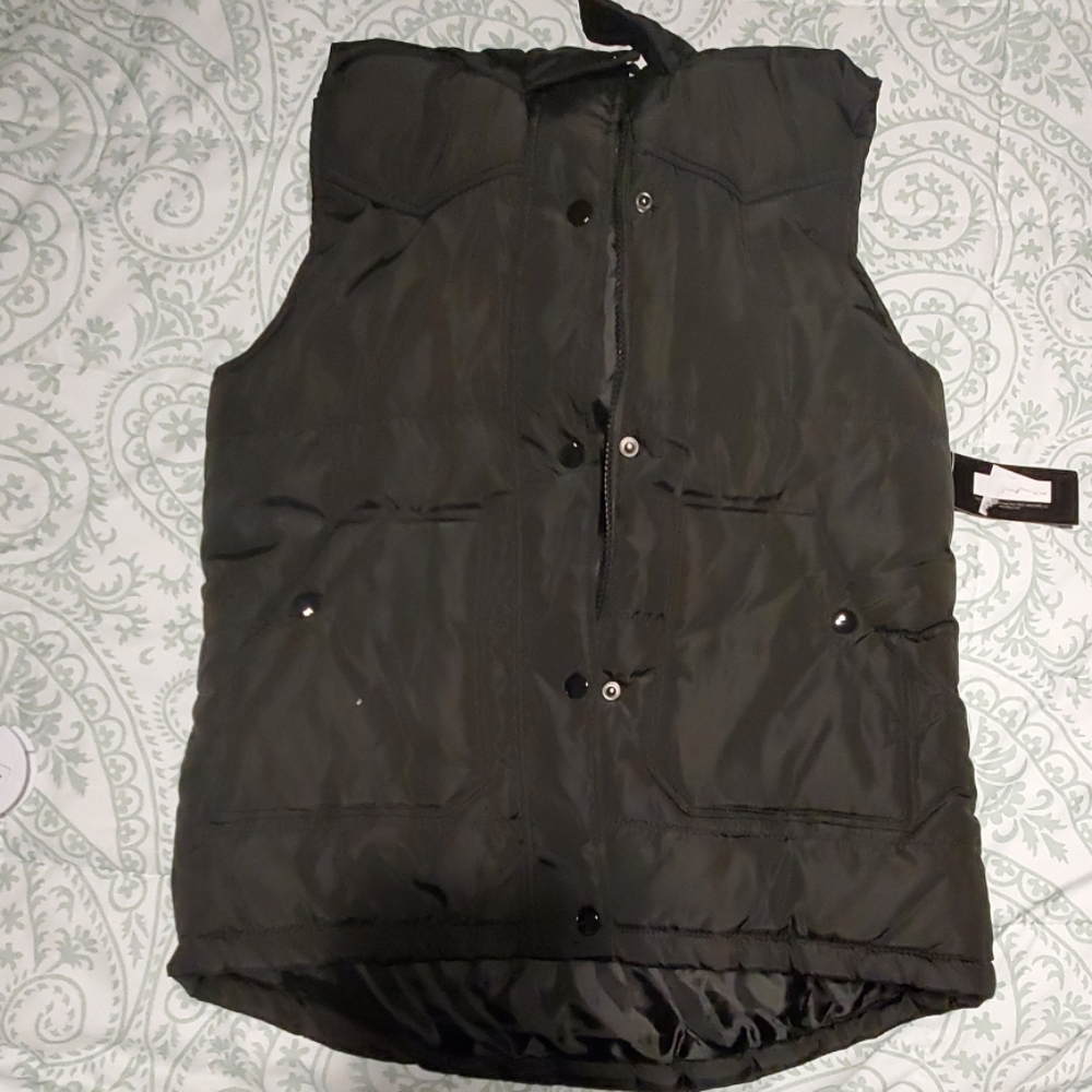 Puffer vest NWT